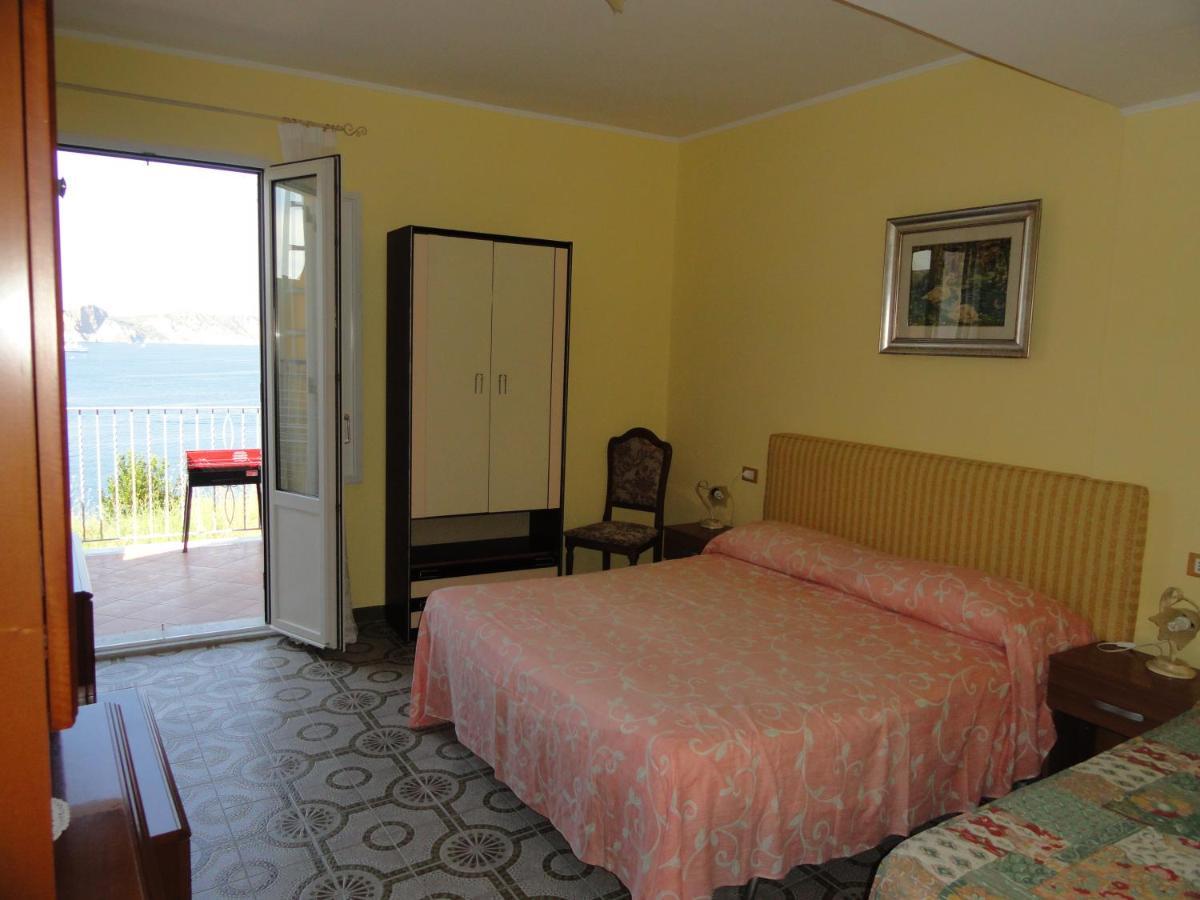 Casa Santella Apartment Ponza Exterior photo